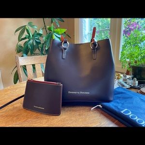 Dooney & Bourke leather tote bag